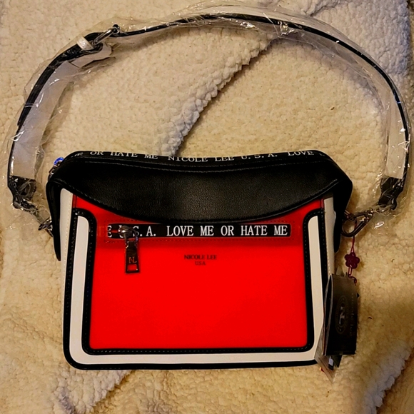 Purse - Picture 1 of 2